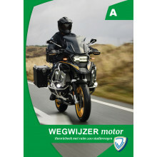 Wegwijzer in het verkeer motorfiets